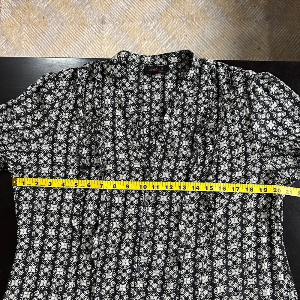 2010s Sheer black and white Pintuck short puff sleeve top blouse - Picture 5 of 7